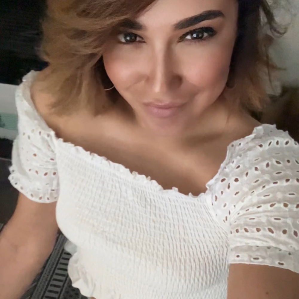 Meet your Posher, Nexza